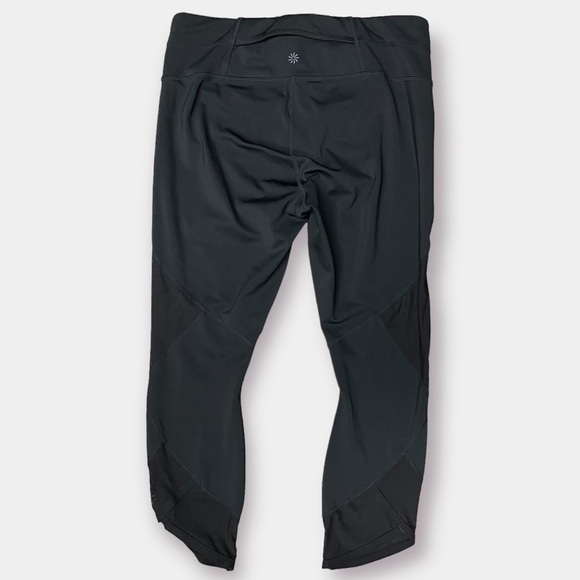 Athleta Aura Sonar Mesh Panels Black Capri cropped leggings Size Medium - Picture 2 of 6